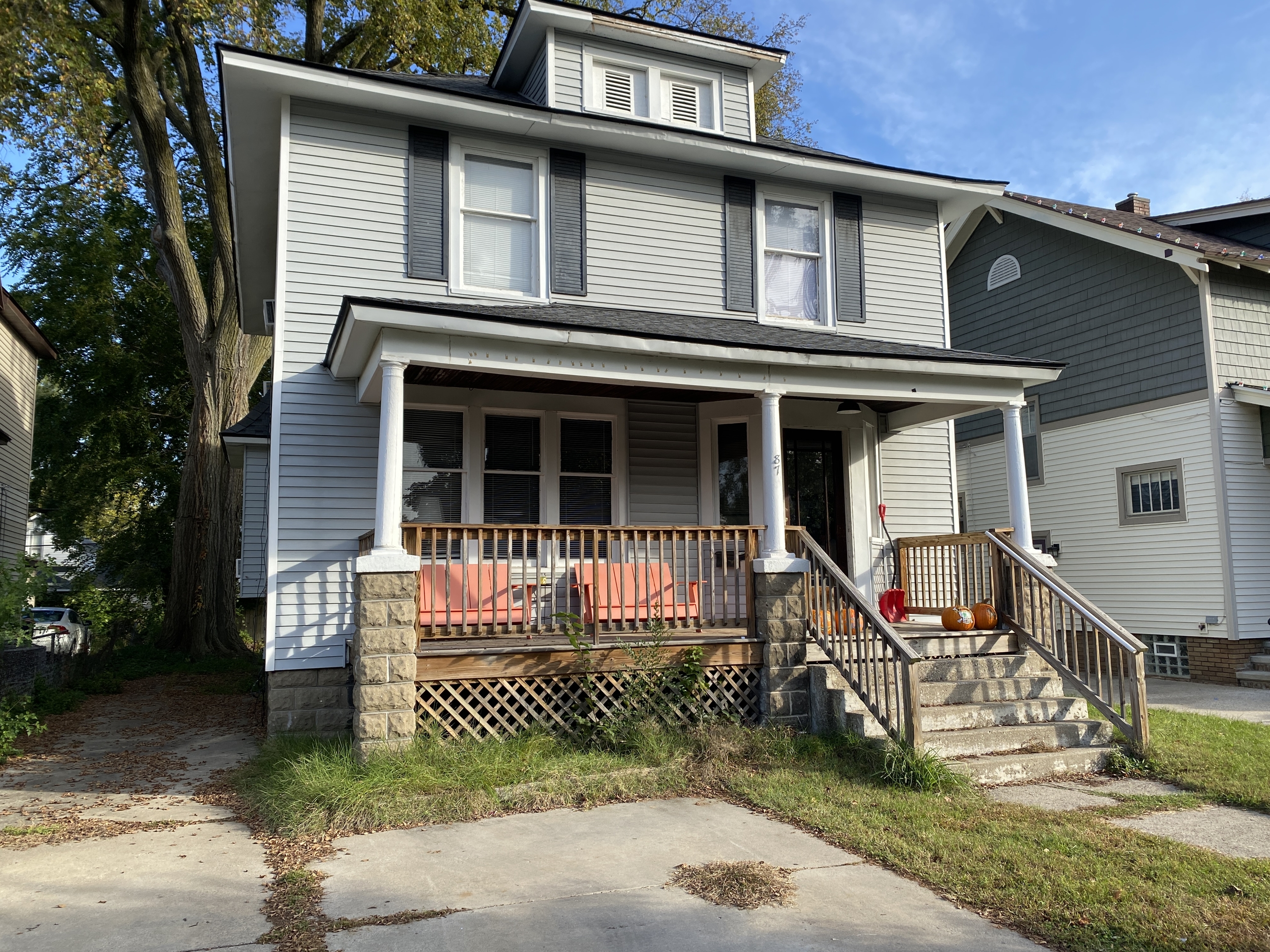 87 East 15th Street